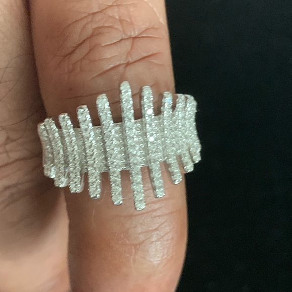 Ring - Picture 2 of 7